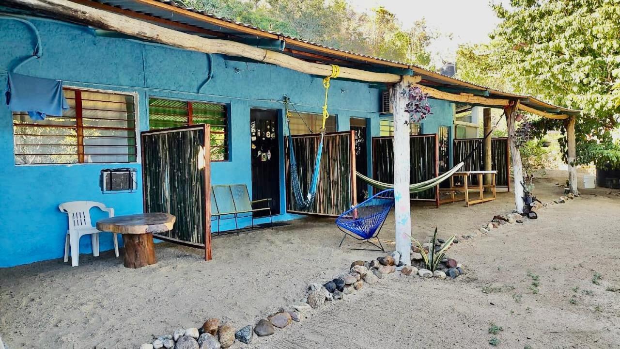 Barra de la Cruz Ola Perfecta Hostel المظهر الخارجي الصورة
